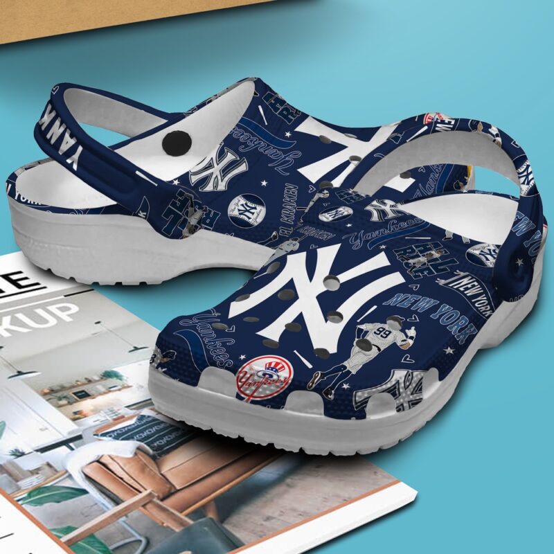 MLB New York Yankees Crocs Crocband Clogs Shoes Comfortable For Men Women and Kids For Fan MLB
